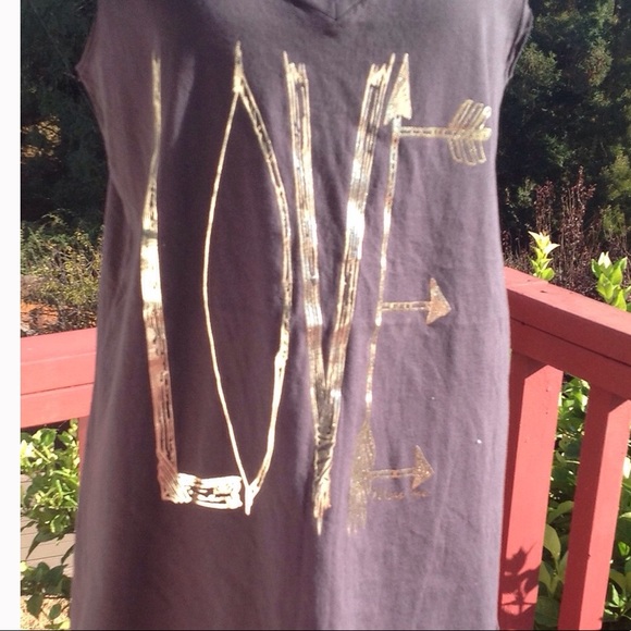 Graphic Tee ~Love So Right❤️ New Never Worn - Picture 5 of 8